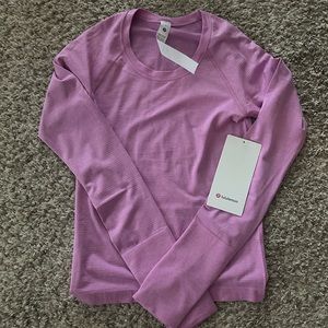 Lululemon pink top